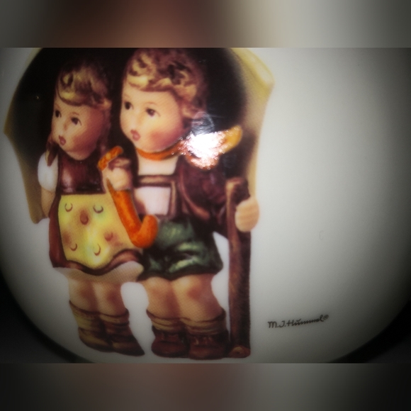 Porcelain Tea Set - Picture 2 of 13